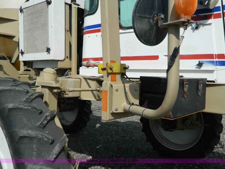 image for item B3569 1997 Tyler Patriot XL self propelled sprayer