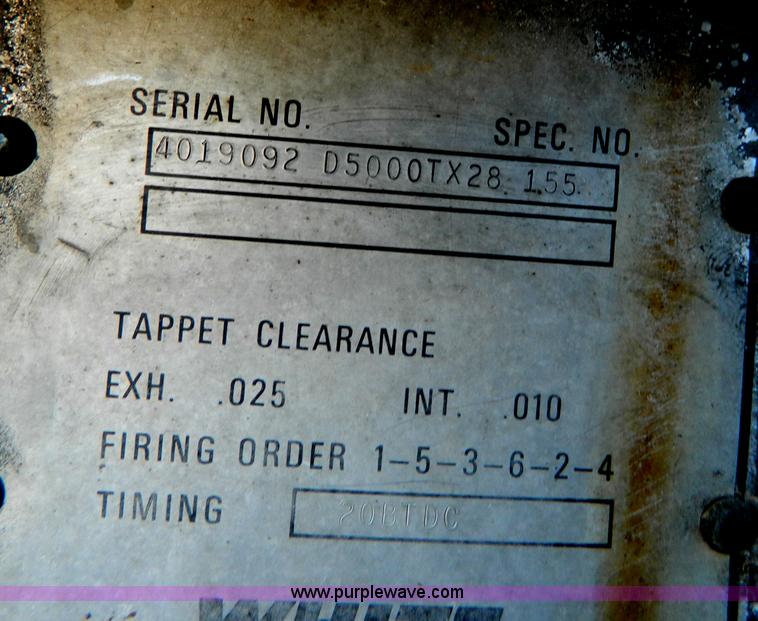 image for item B3592 1982 White 2-155 III MFWD tractor