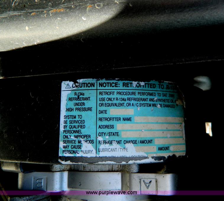 image for item B3592 1982 White 2-155 III MFWD tractor