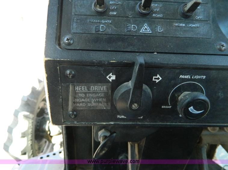 image for item B3592 1982 White 2-155 III MFWD tractor