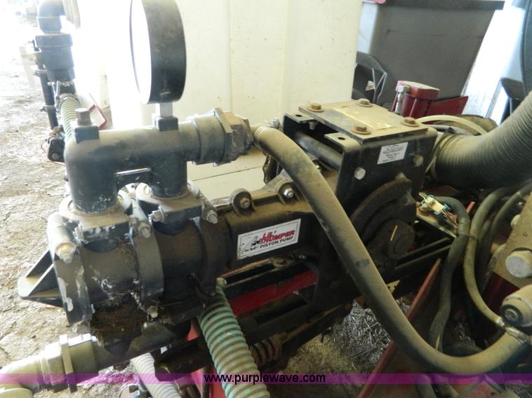 image for item B3594 2002 Case IH 1200 six row planter