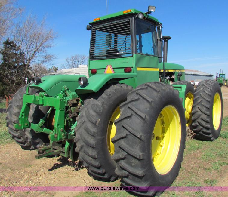 image for item B7201 1981 John Deere 8640 tractor