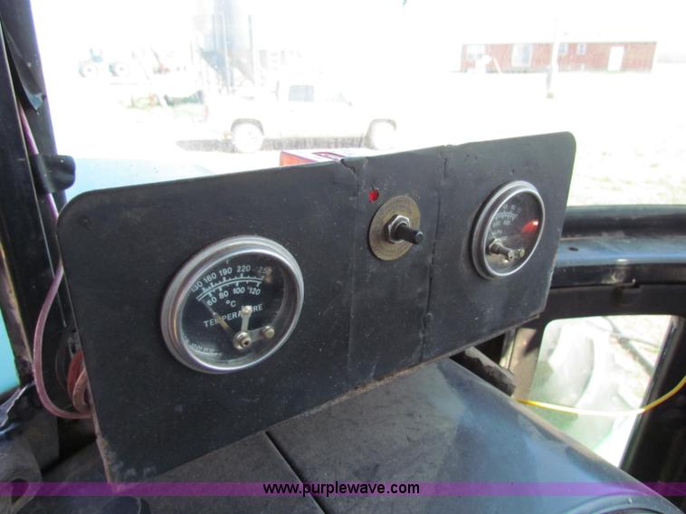 image for item B7201 1981 John Deere 8640 tractor