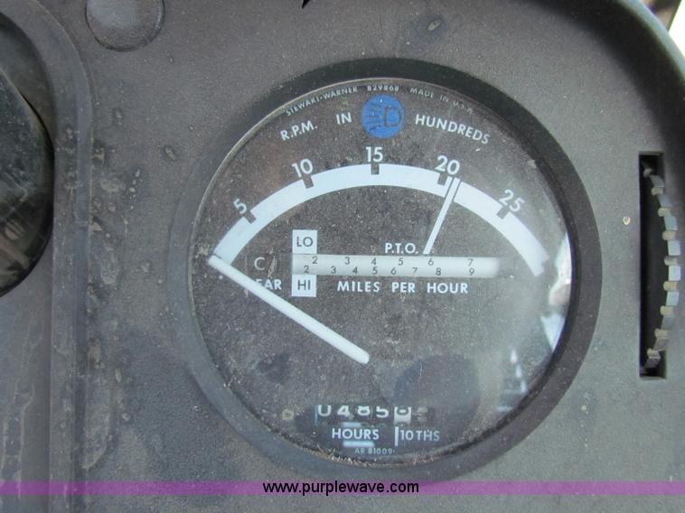 image for item B7201 1981 John Deere 8640 tractor