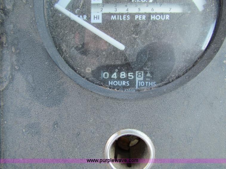 image for item B7201 1981 John Deere 8640 tractor