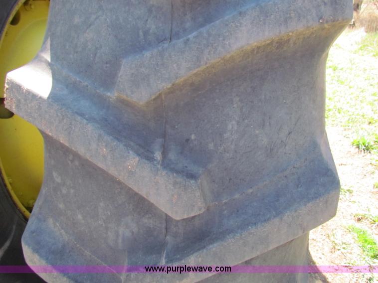 image for item B7201 1981 John Deere 8640 tractor