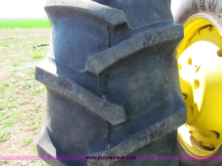 image for item B7201 1981 John Deere 8640 tractor