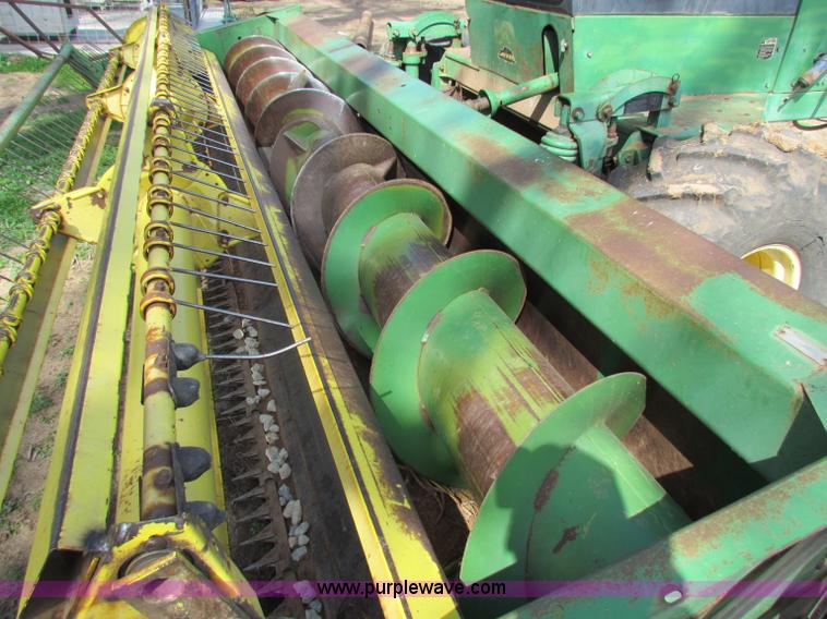 image for item B7203 John Deere 2280 swather