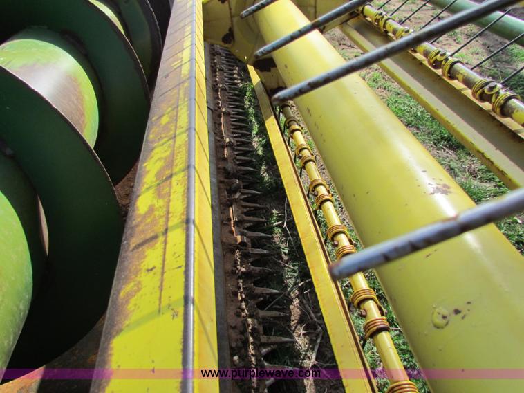 image for item B7203 John Deere 2280 swather