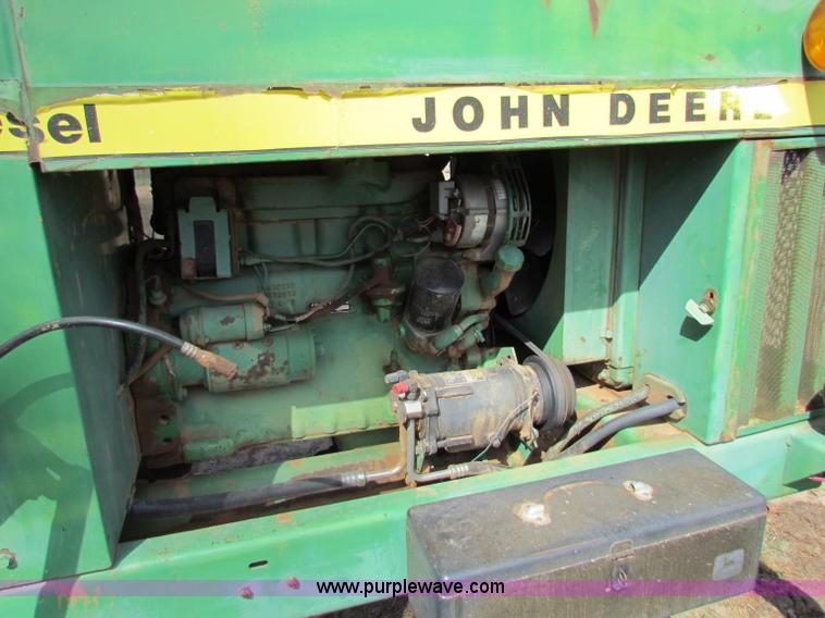 image for item B7203 John Deere 2280 swather
