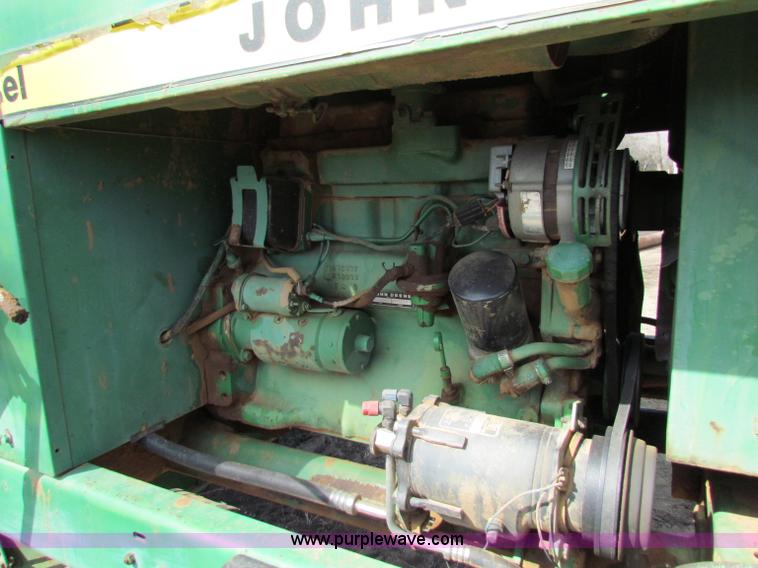 image for item B7203 John Deere 2280 swather