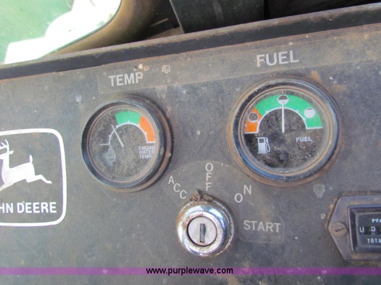 image for item B7203 John Deere 2280 swather