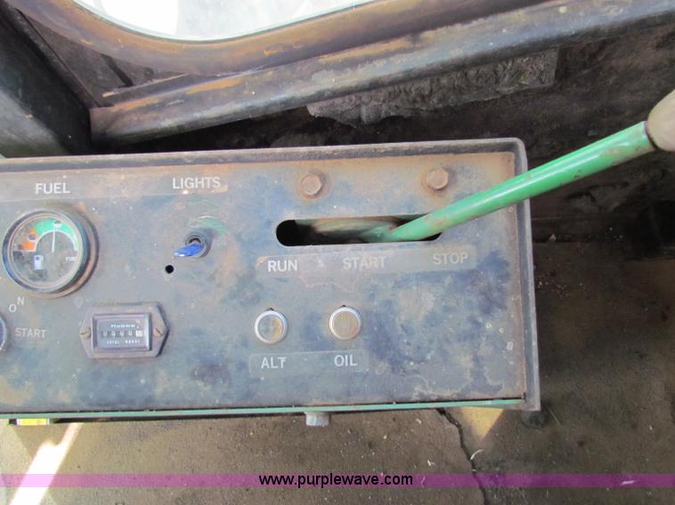 image for item B7203 John Deere 2280 swather