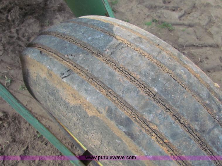 image for item B7203 John Deere 2280 swather