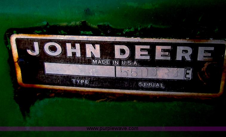 image for item B7203 John Deere 2280 swather