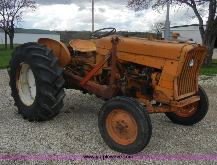 image for item C4373 International Harvester 404 tractor