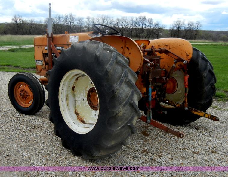 image for item C4373 International Harvester 404 tractor