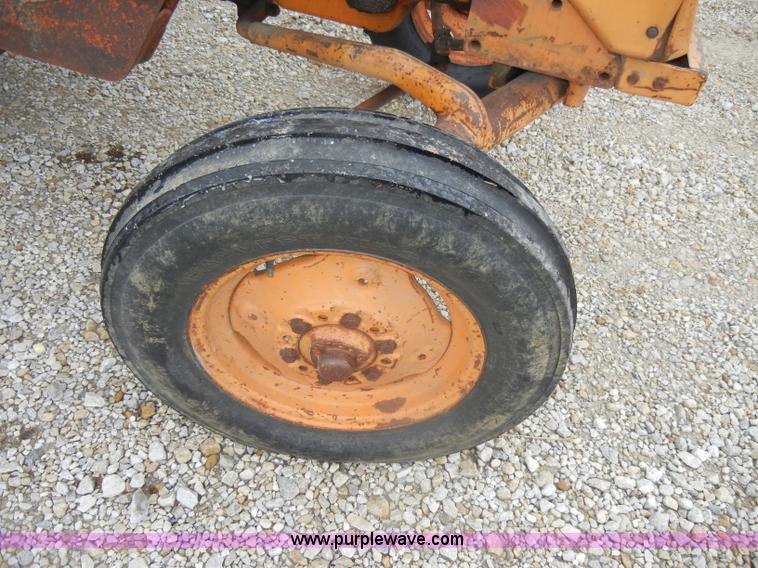 image for item C4373 International Harvester 404 tractor