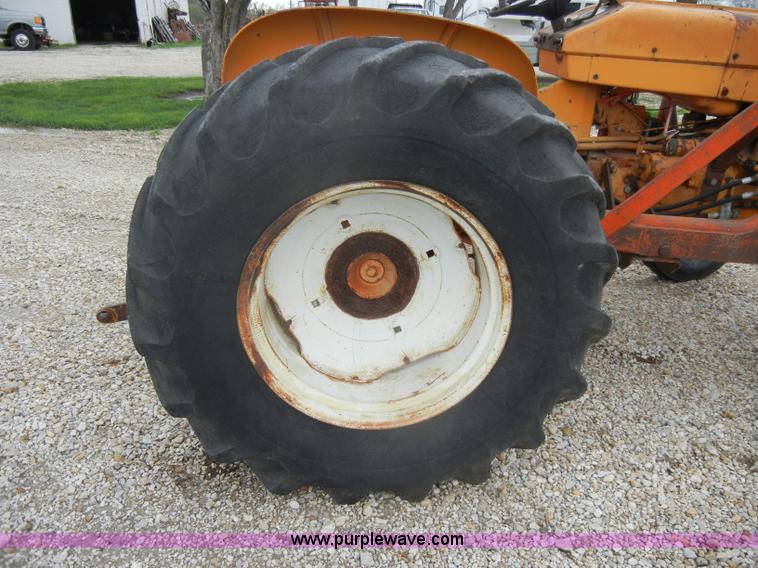 image for item C4373 International Harvester 404 tractor