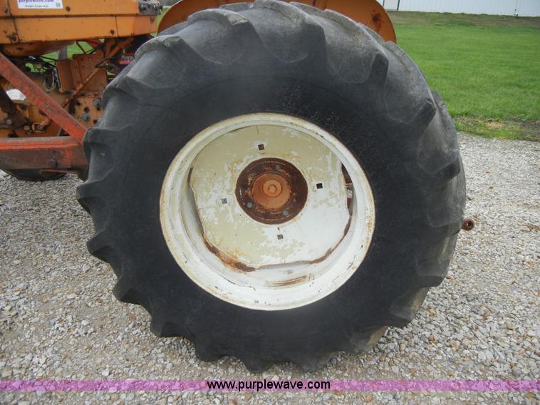 image for item C4373 International Harvester 404 tractor