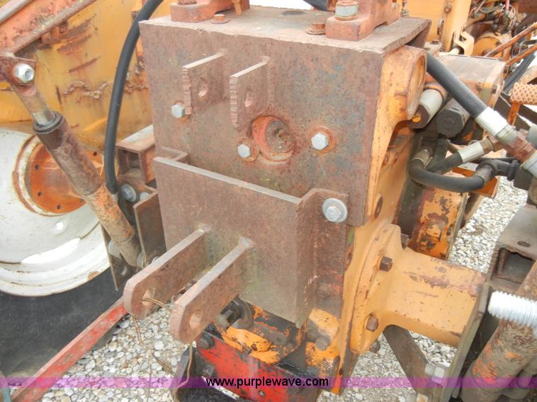 image for item C4373 International Harvester 404 tractor