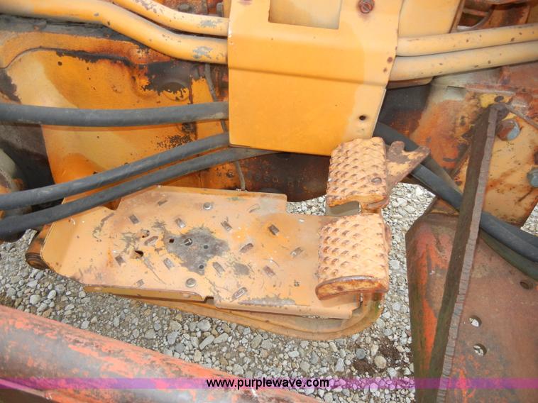 image for item C4373 International Harvester 404 tractor