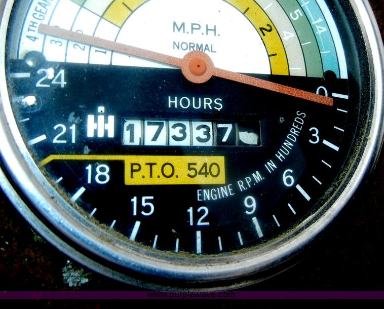 image for item C4373 International Harvester 404 tractor