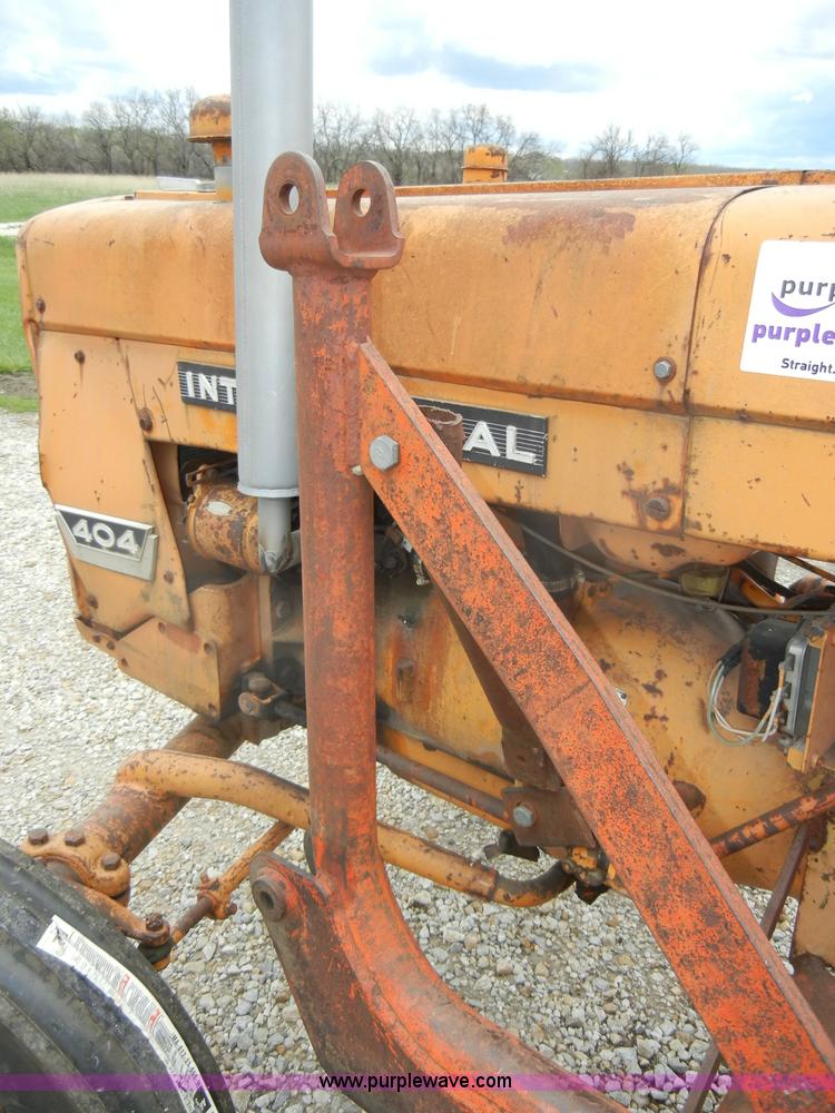 image for item C4373 International Harvester 404 tractor