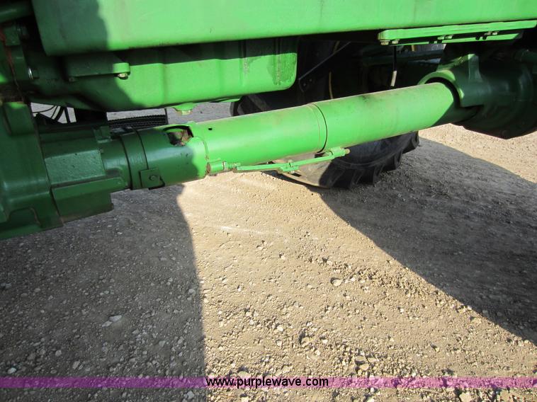 image for item C5361 1992 John Deere 4955 tractor