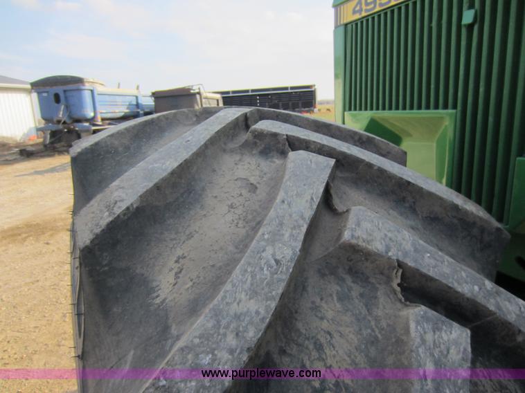 image for item C5361 1992 John Deere 4955 tractor