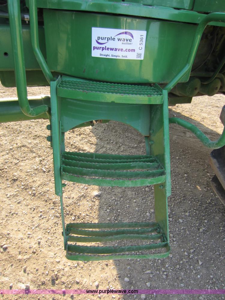 image for item C5361 1992 John Deere 4955 tractor