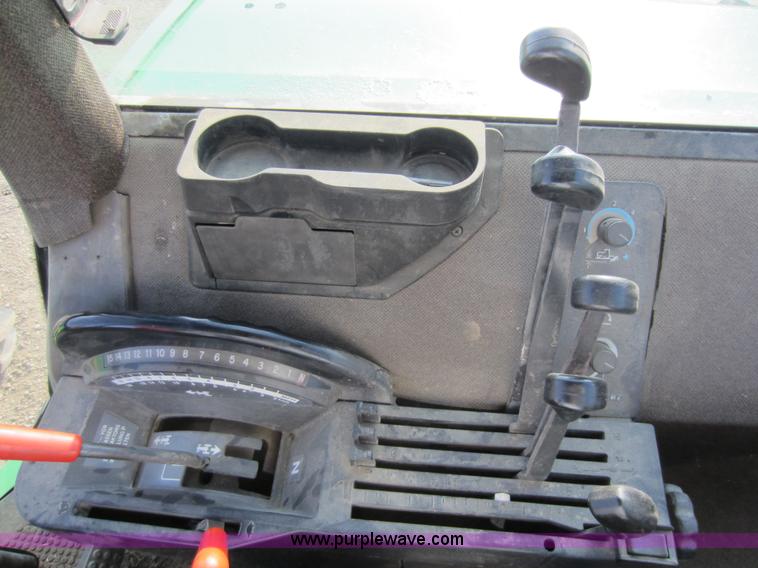 image for item C5361 1992 John Deere 4955 tractor