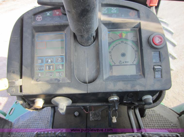 image for item C5361 1992 John Deere 4955 tractor