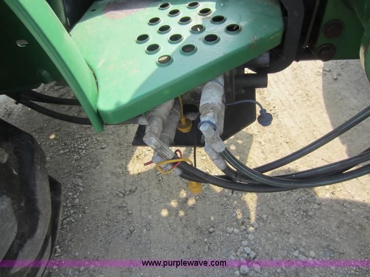 image for item C5404 2000 John Deere 5205 MFWD tractor