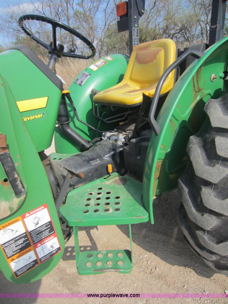 image for item C5404 2000 John Deere 5205 MFWD tractor