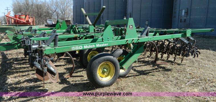 image for item D8917 John Deere 550 Mulch Master
