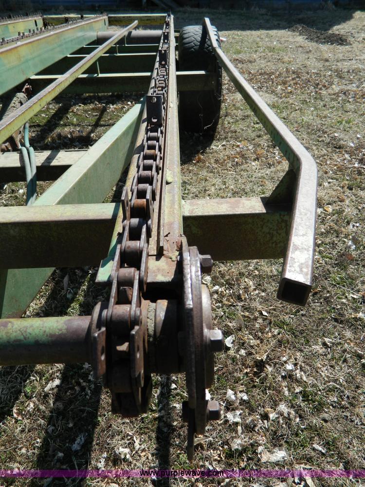 image for item D8918 John Deere stack mover