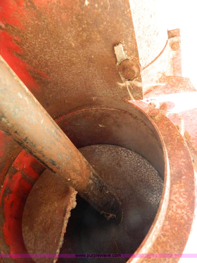 image for item D8919 Gehl 100 mixer