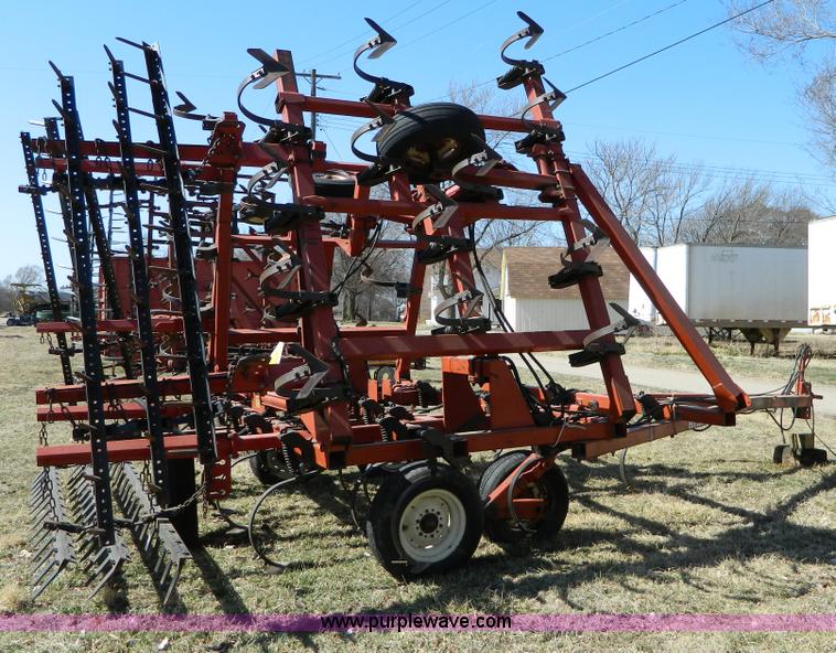 image for item D8922 Hesston 2210 field cultivator