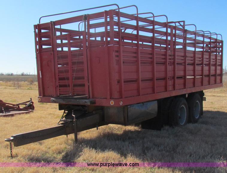 image for item D9214 1956 24' cattle pup trailer