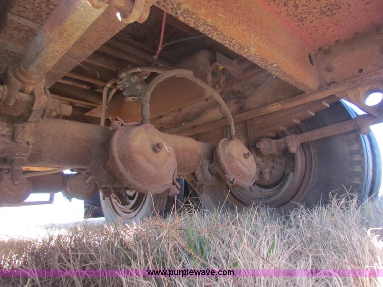 image for item D9214 1956 24' cattle pup trailer