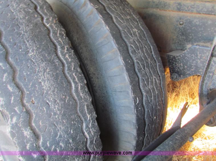 image for item D9214 1956 24' cattle pup trailer