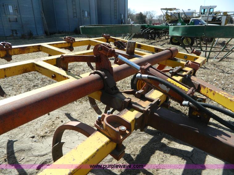 image for item E9472 Wilbeck 14' chisel