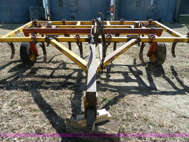 image for item E9472 Wilbeck 14' chisel