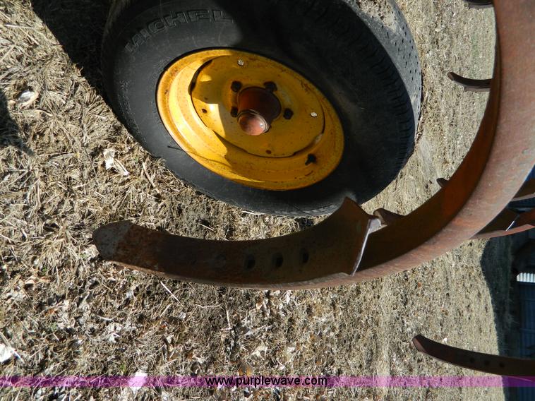 image for item E9472 Wilbeck 14' chisel