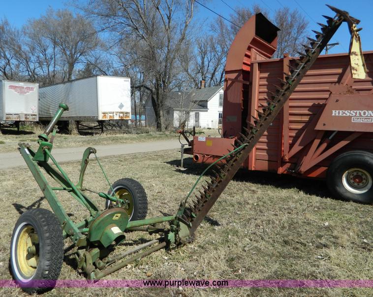 image for item E9473 John Deere sickle bar mower