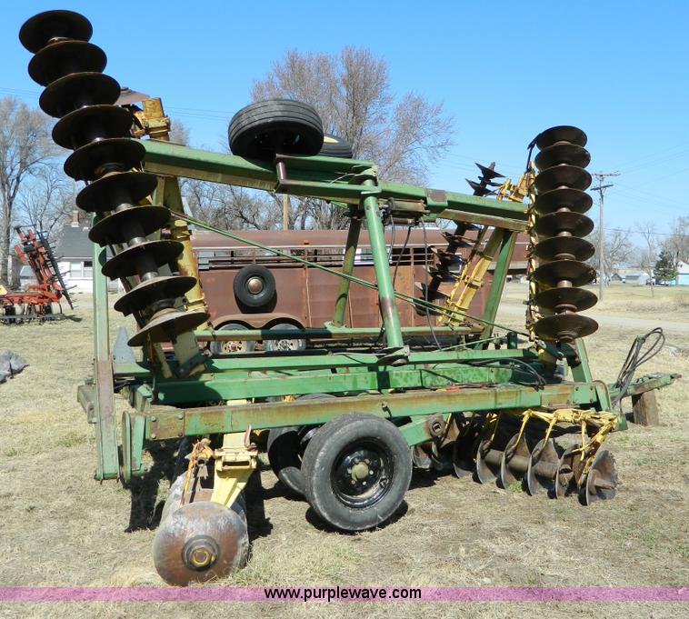 image for item E9479 John Deere 29' disk