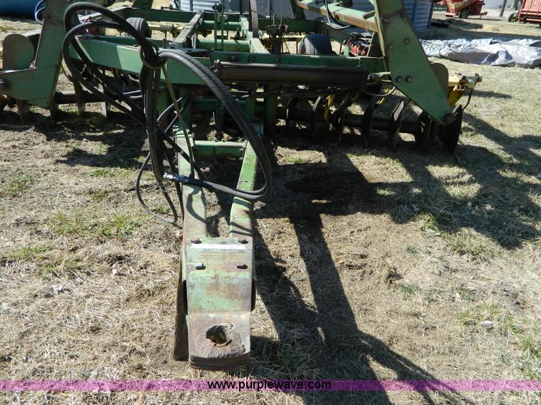 image for item E9479 John Deere 29' disk