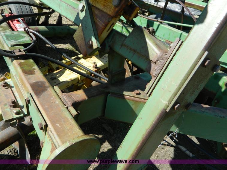 image for item E9479 John Deere 29' disk