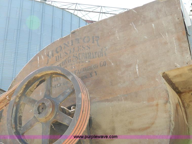 image for item E9482 Huntley portable seed cleaner